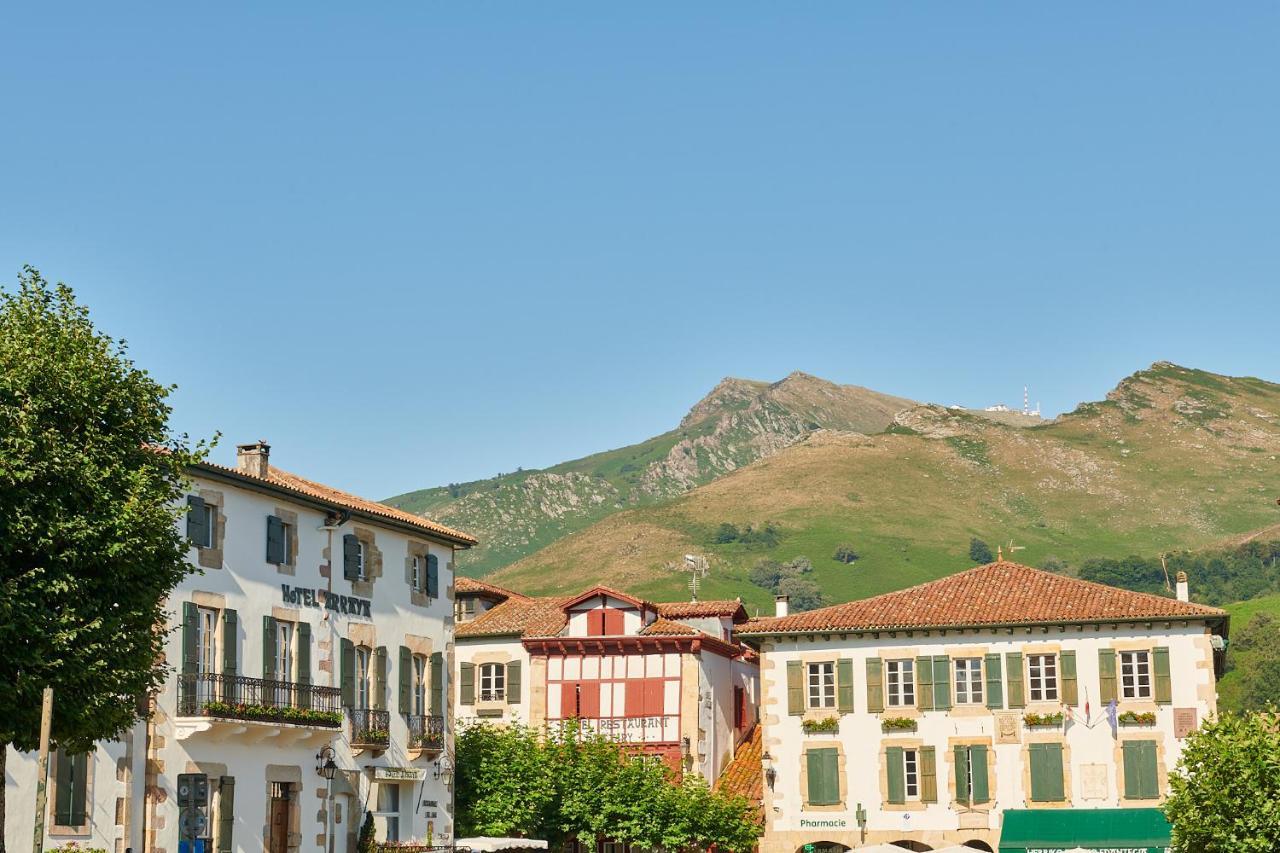 Arraya Hotel Sare Buitenkant foto